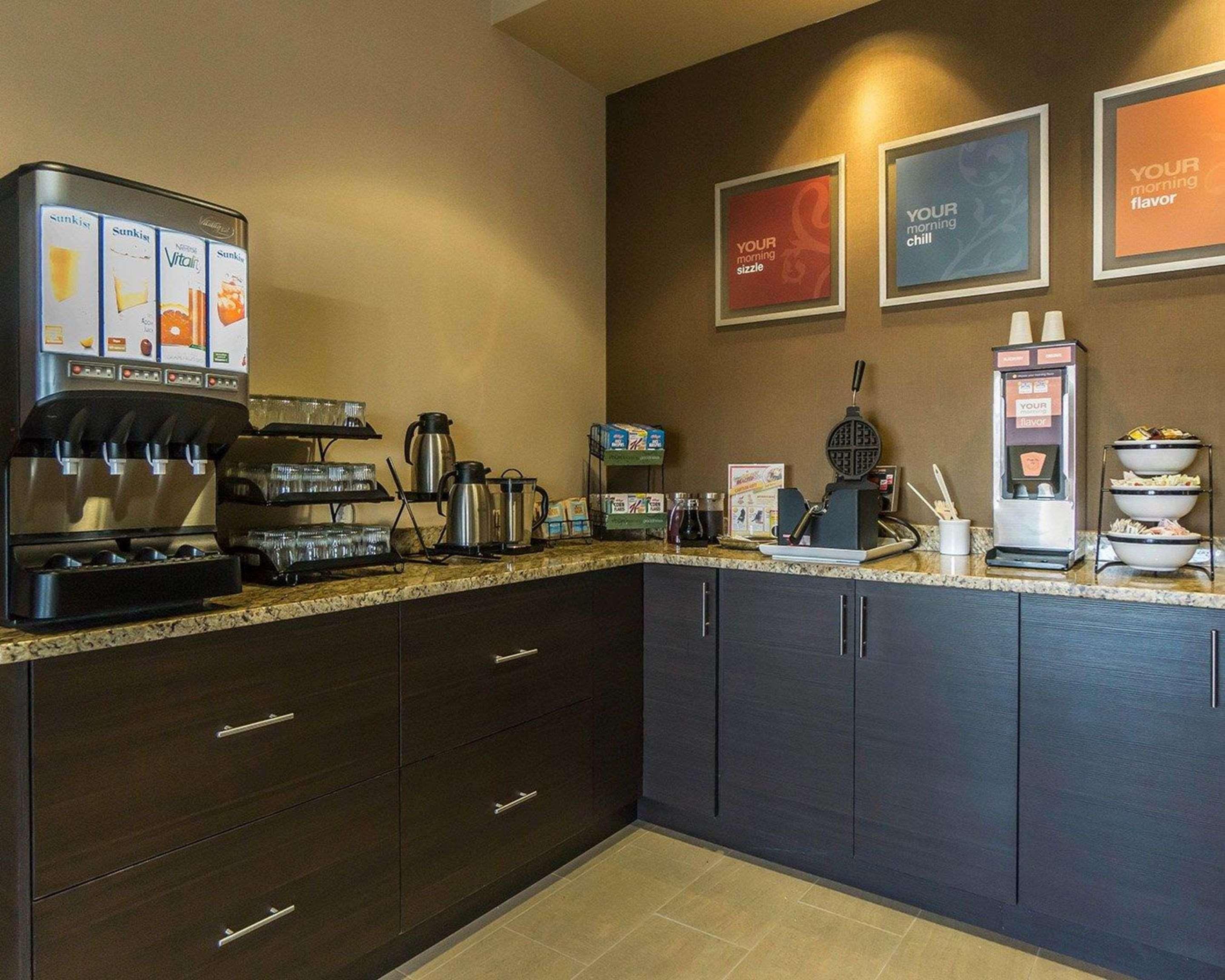Comfort Inn & Suites Edmonton International Airport Nisku Eksteriør billede