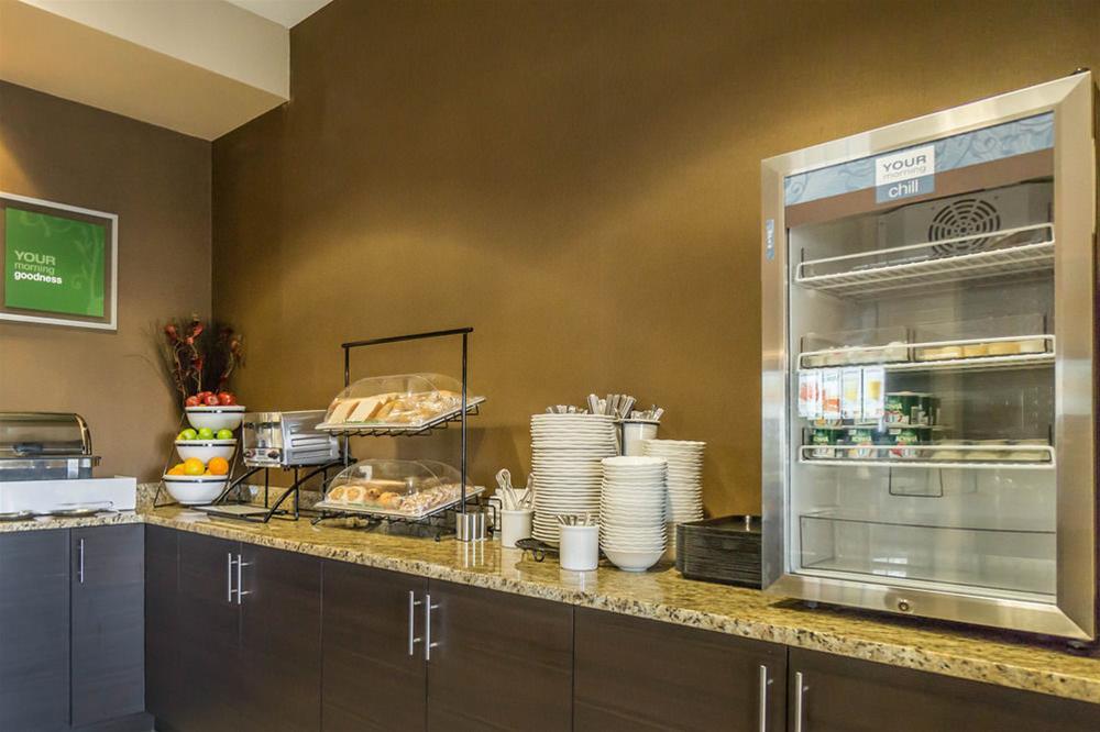 Comfort Inn & Suites Edmonton International Airport Nisku Eksteriør billede