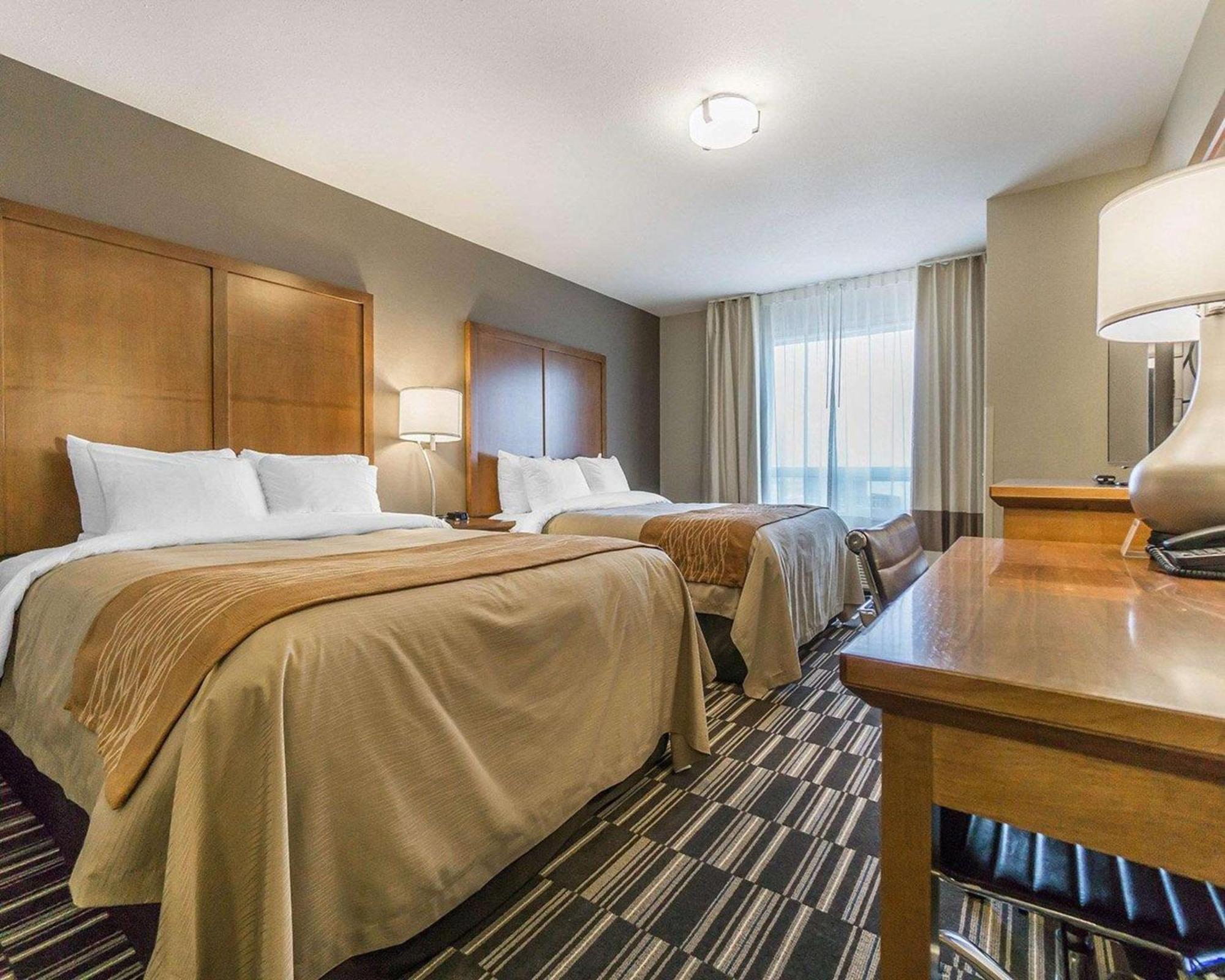 Comfort Inn & Suites Edmonton International Airport Nisku Eksteriør billede