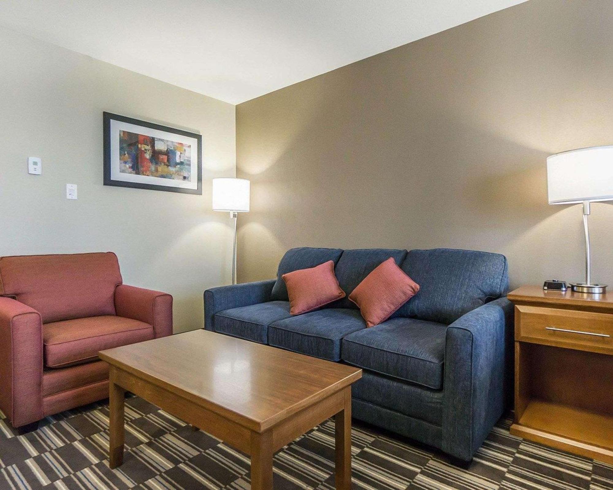 Comfort Inn & Suites Edmonton International Airport Nisku Eksteriør billede