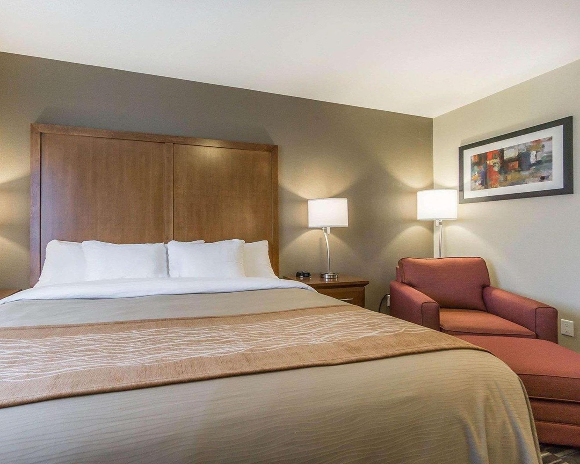 Comfort Inn & Suites Edmonton International Airport Nisku Eksteriør billede
