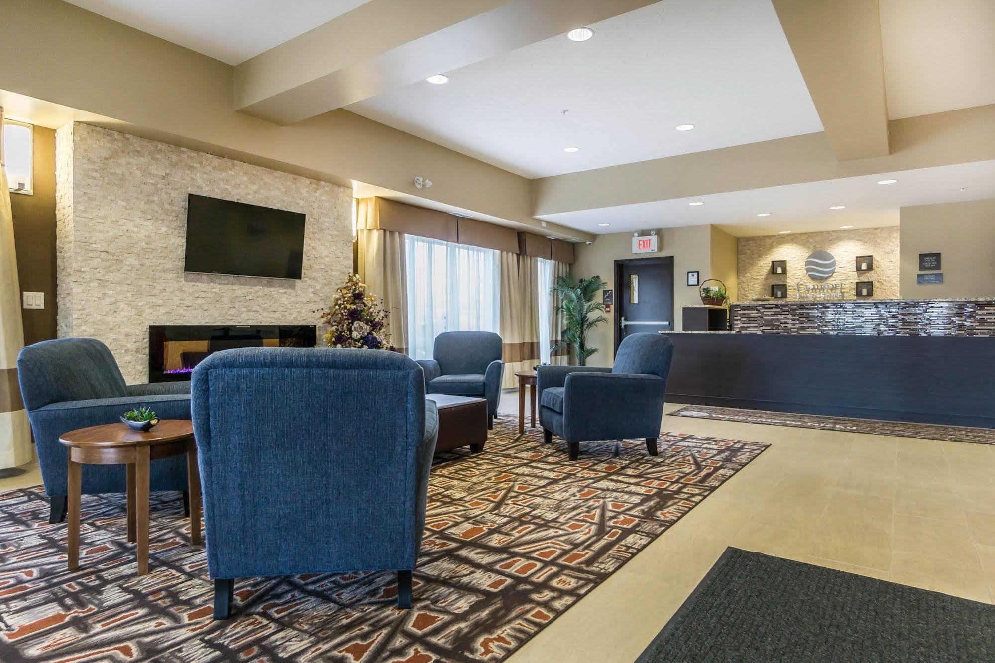 Comfort Inn & Suites Edmonton International Airport Nisku Eksteriør billede